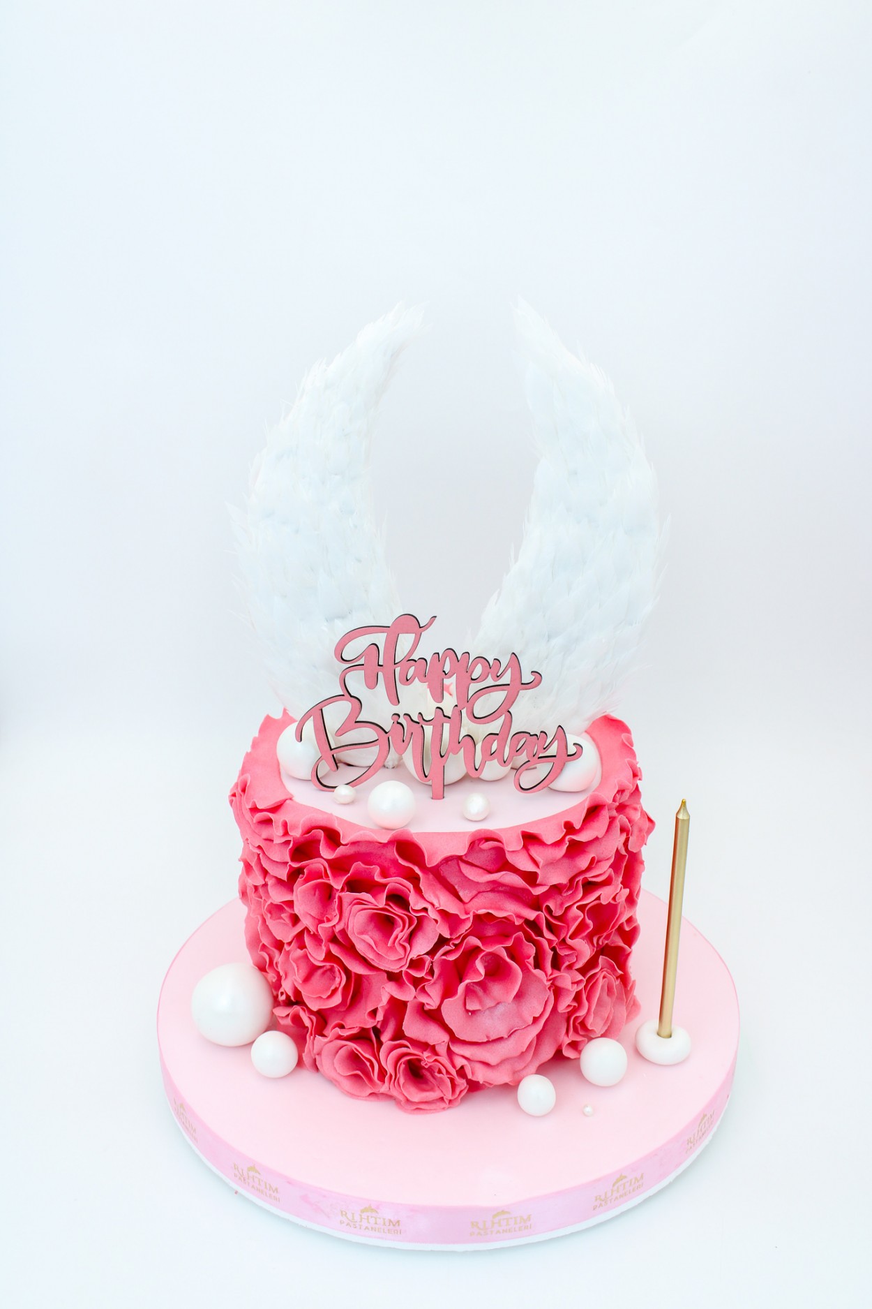 Melek Kanatlı 'Happy Birthday' Pasta